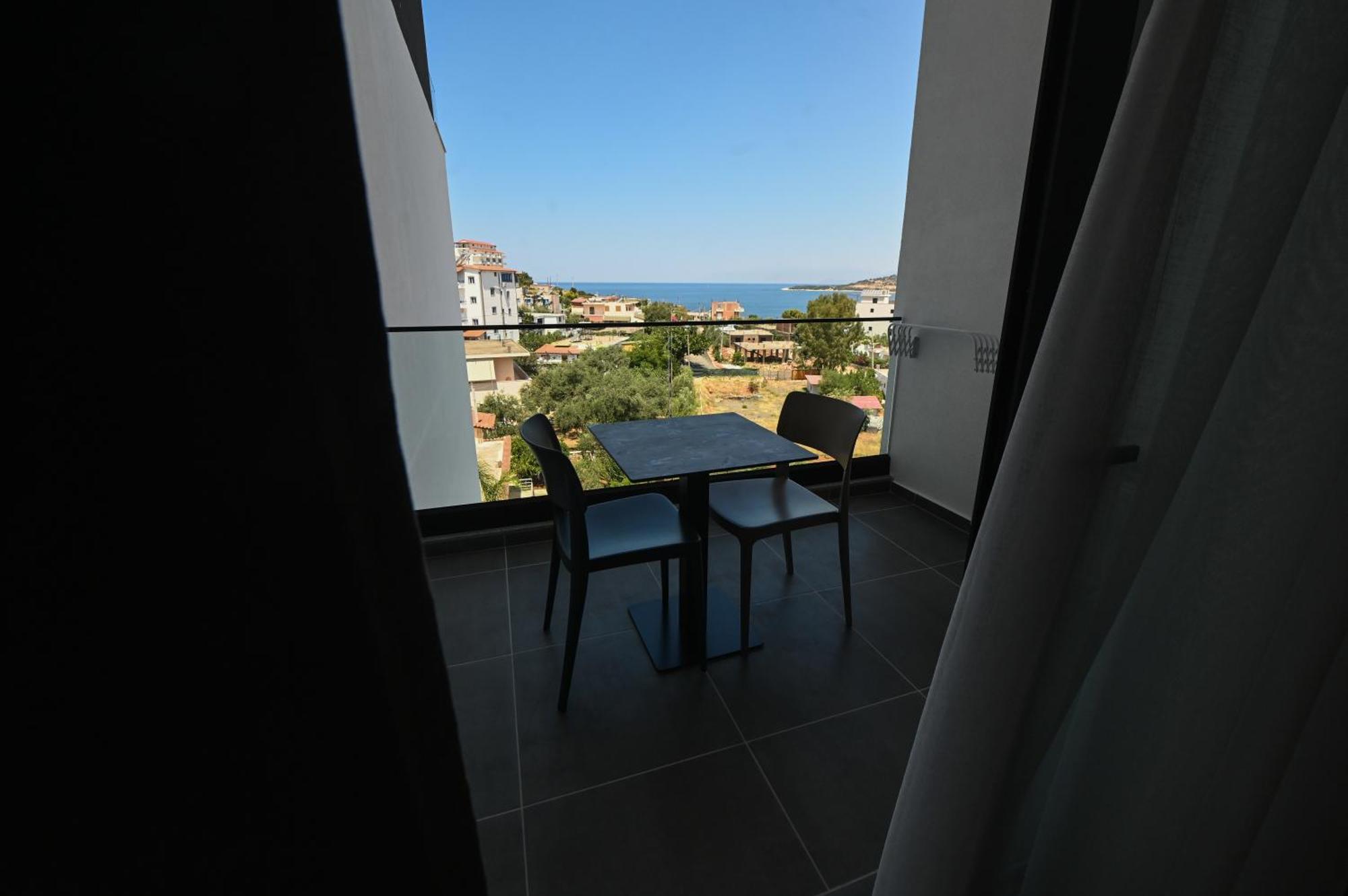 Monun Hotel Ksamil Exterior photo